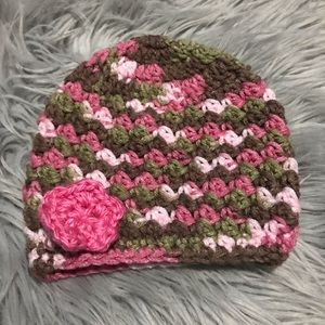 0/3 Month Baby Girls Pink Camo Crocheted Hat